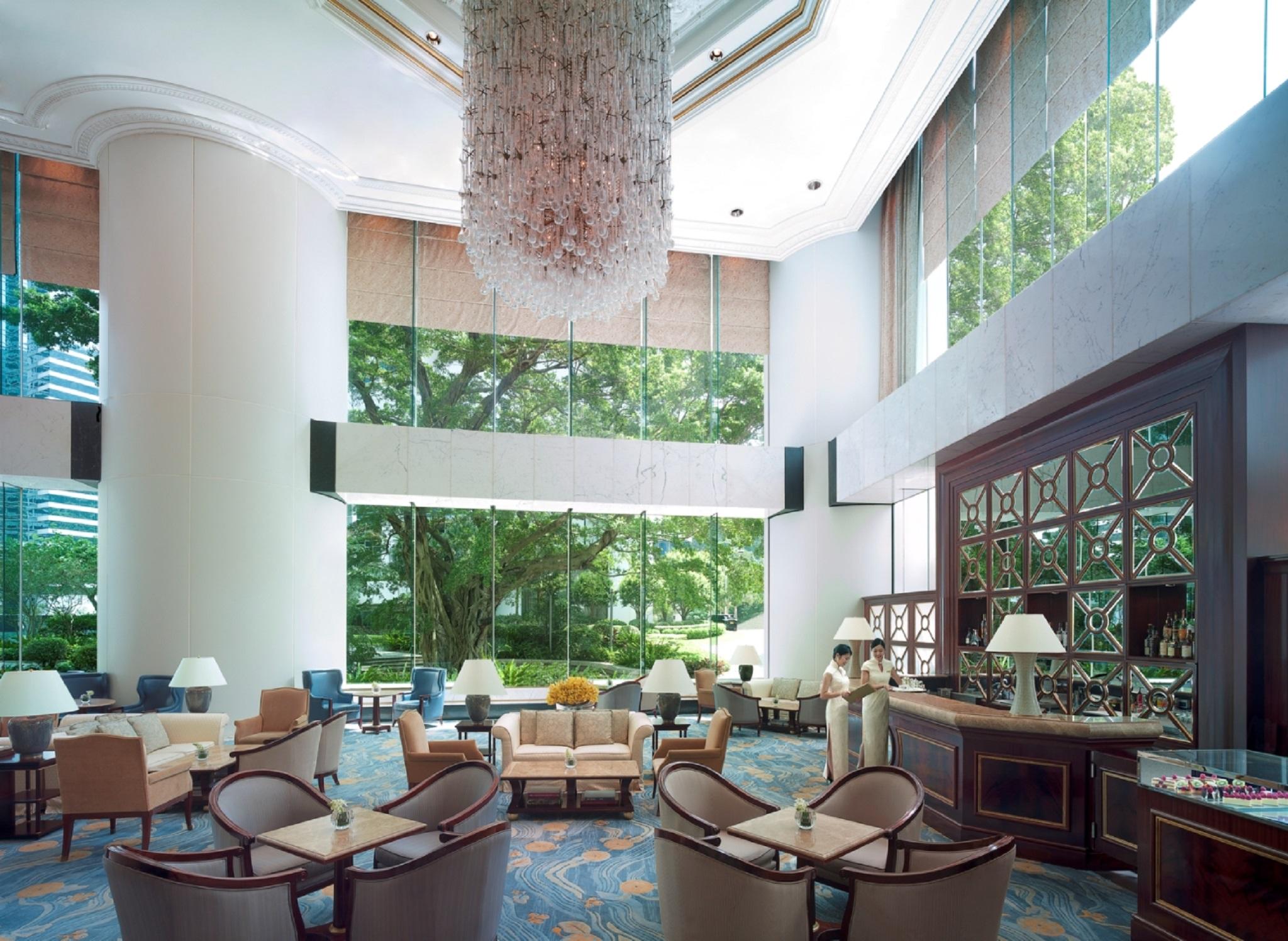 Island Shangri-la Hotel 5*