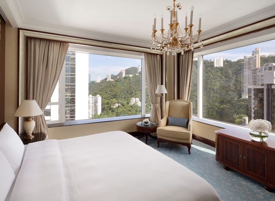 Island Shangri-la 5*